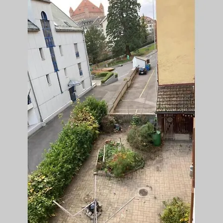 Daire Parking & 2 Pieces Sans Traffic *